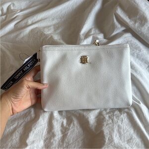 Tommy Hilfiger White Clutch Bag Wristlet Wallet gold